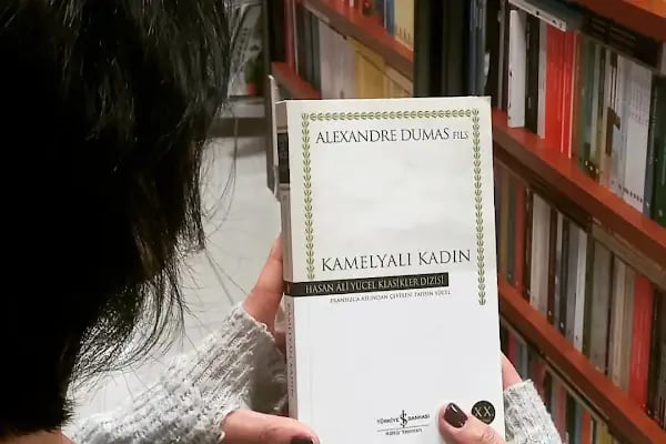Ütopya Kitabevi - Resim 18