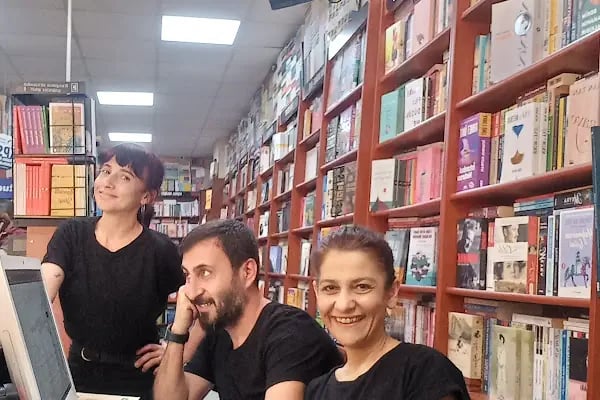 Ütopya Kitabevi - Resim 17