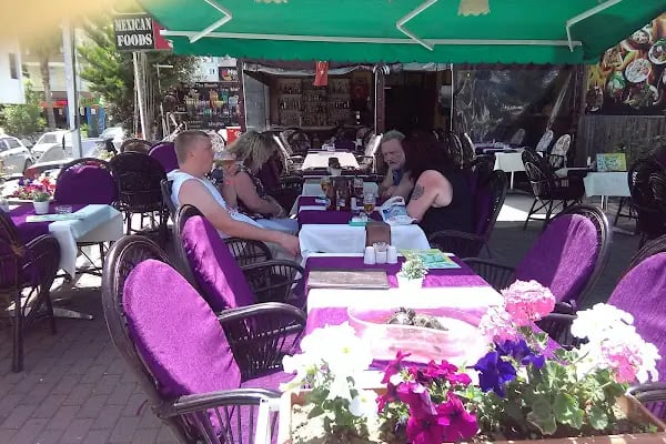 Le Jardin Restaurant - Resim 11