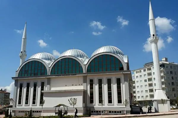Ömer HUMAN Camii - Resim 2