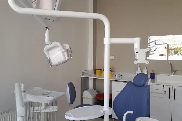 ELADENT Ağız ve Diş Sağlığı Polikliniği - Resim 3