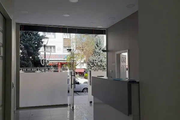 ELADENT Ağız ve Diş Sağlığı Polikliniği - Resim 2