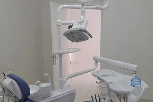 ELADENT Ağız ve Diş Sağlığı Polikliniği - Resim 5