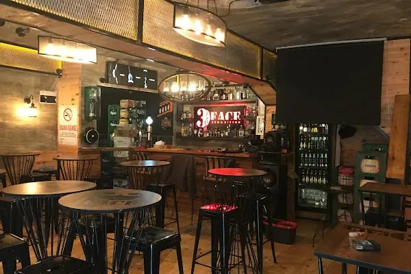 3 Face Pub - Resim 1