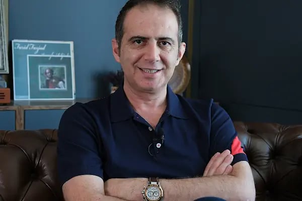 Doç. Dr. Fatih Tekin | Blefaroplasti | Rinoplasti | Meme Estetiği | Karın Germe Ameliyatı | Liposuction - Resim 1