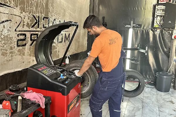 Mack Motors Oto Lastik ve Oto Yıkama - Resim 2