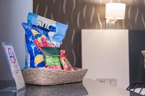 Riva Hotel Alsancak - Resim 16