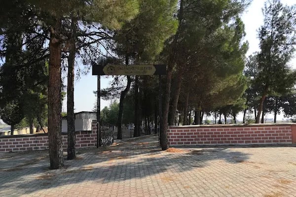 Akalan Belde Mezarlığı - Resim 2