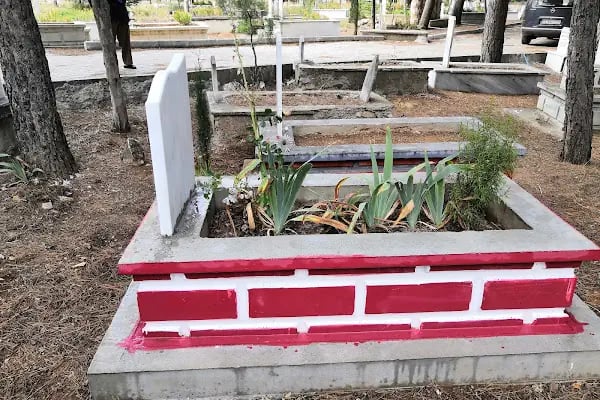 Akalan Belde Mezarlığı - Resim 3