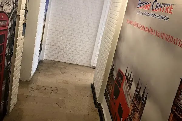 British Centre - Resim 17