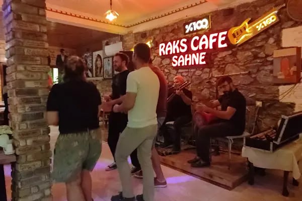 Raks Cafe - Resim 6