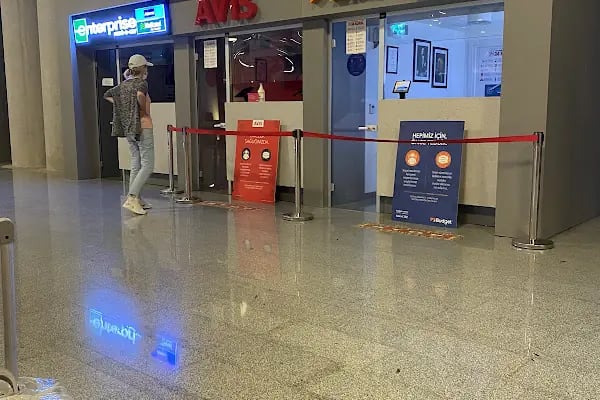 Avis - Dalaman Havalimanı Dış Hatlar Şubesi - Resim 2