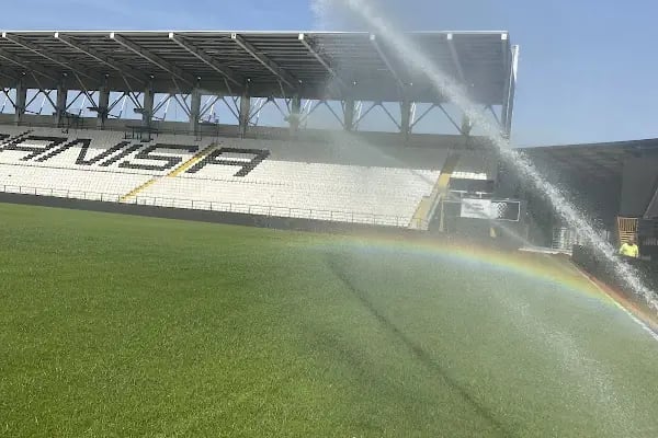 Manisa 19 Mayıs Stadyumu - Resim 16