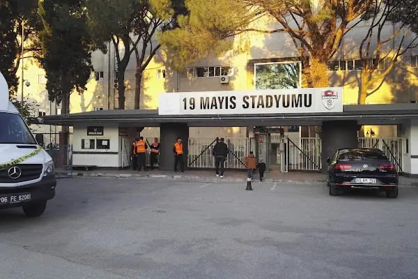 Manisa 19 Mayıs Stadyumu - Resim 14