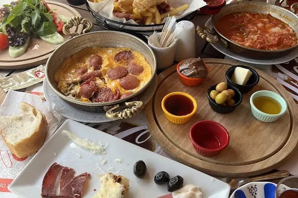 Emin Cafe - Resim 17