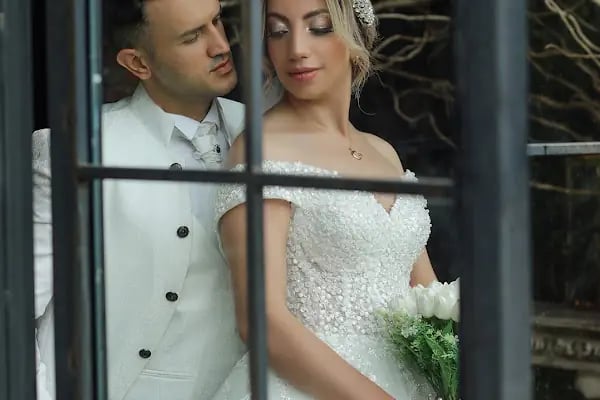 FOTO TÜRKİŞ COLOR - OZAN ÖZDEMİR (Fotoğraf - Film - Gelin Damat - Bebek - Biometrik - Vesikalık - Profesyonel Studio) - Resim 2