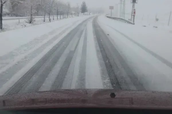 Ejder Oto Lastik Tamiri - Resim 14