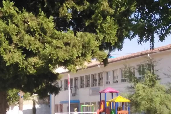 Merkez İlkokulu - Resim 1
