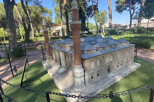 ŞEHZADELER PARK - Resim 3