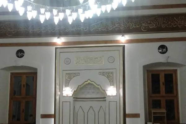 Gülpınar Mahallesi Çamlıkaltı Fatih Cami - Resim 7