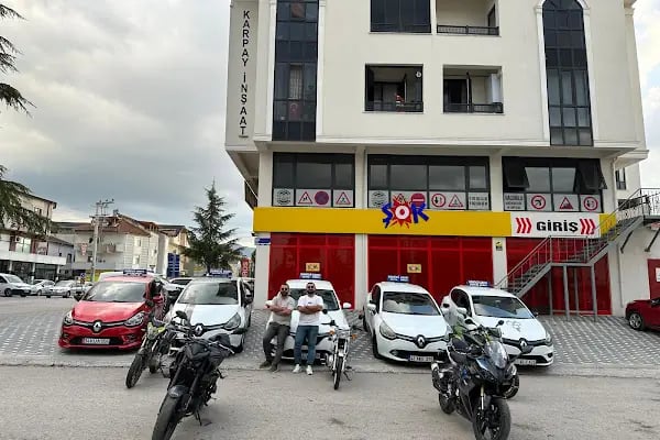 Hacıoğlu Sürücü Kursu - Resim 3