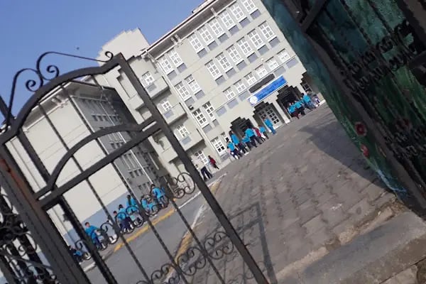 Vali cahit bayar ilköğretim okulu - Resim 2