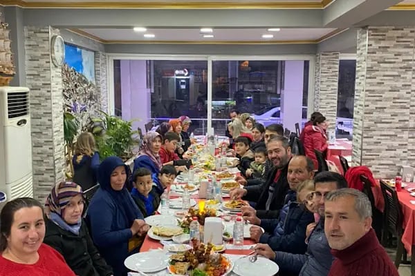 Demre ipek Restaurant Izgara Pide Lahmacun Et Döner Sulu Yemek - Resim 2