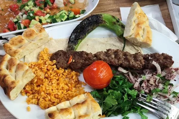 Demre ipek Restaurant Izgara Pide Lahmacun Et Döner Sulu Yemek - Resim 13