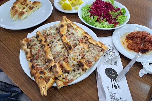 Azim Pide salonu - Resim 4