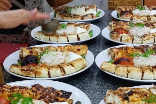 Azim Pide salonu - Resim 14