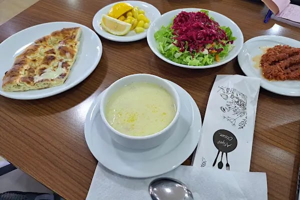 Azim Pide salonu - Resim 6