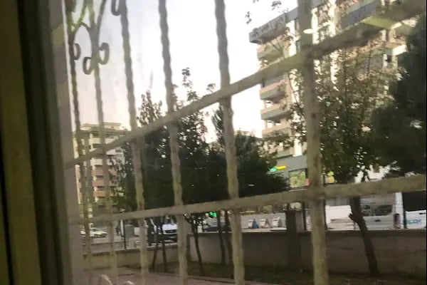 İbni Sina Tramvay Durağı - Resim 14