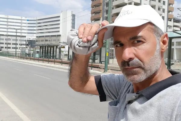 İbni Sina Tramvay Durağı - Resim 16