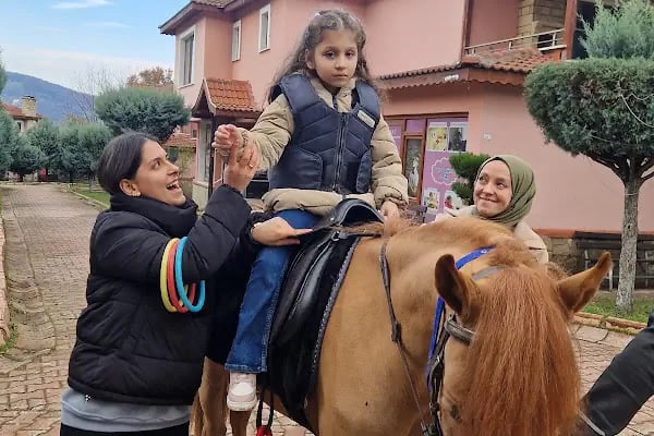 Özel Atlantis Özel Eğitim ve Rehabilitasyon Merkezi - Resim 10