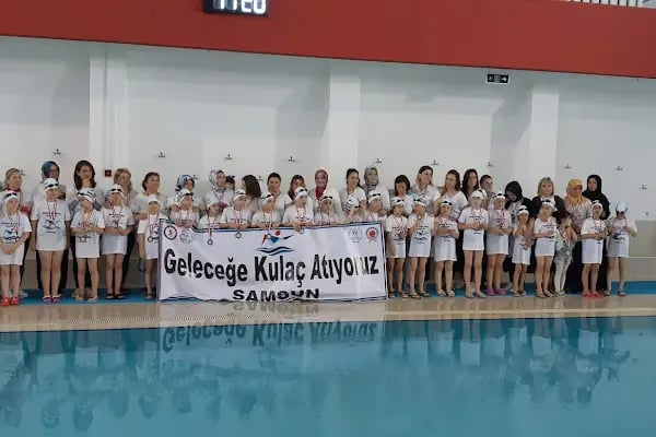 19 Mayıs Yüzme Havuzu - Resim 11
