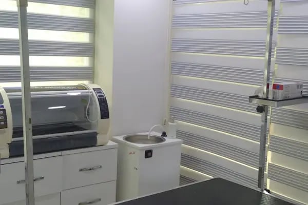 PAWS CLINIC VETERİNER KLİNİĞİ - Resim 8