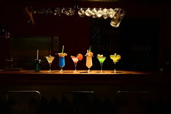 CRAZY BOWLİNG &amp; KARAOKE &amp; BİLARDO - Resim 6