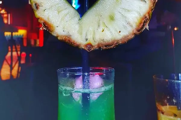 CRAZY BOWLİNG &amp; KARAOKE &amp; BİLARDO - Resim 7
