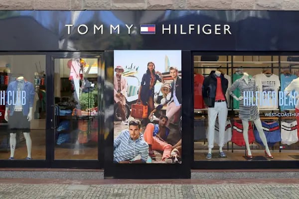 Tommy Hilfiger - Resim 1