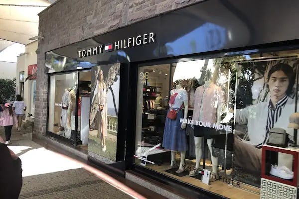 Tommy Hilfiger - Resim 10