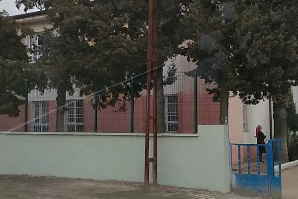 Cevdet Paşa İlkokulu - Resim 1
