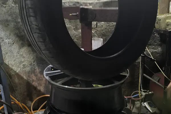 Urfa Oto Lastikçi - Resim 10