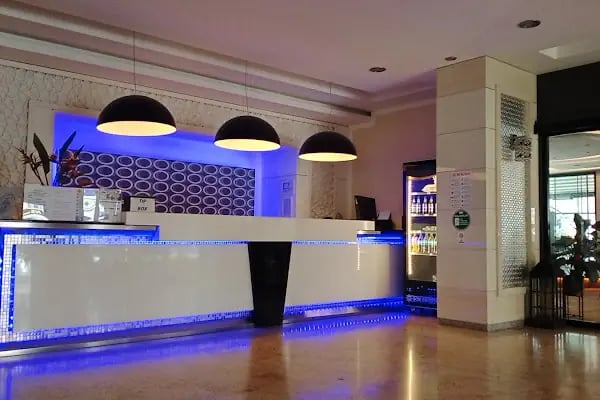May Flower Hotel - Resim 14