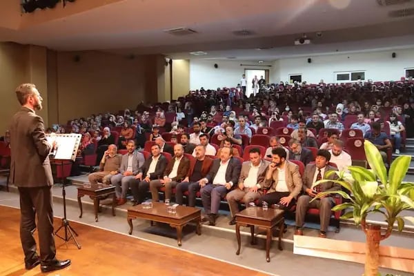 Rüstem Altunbaş Konferans Salonu - Resim 15