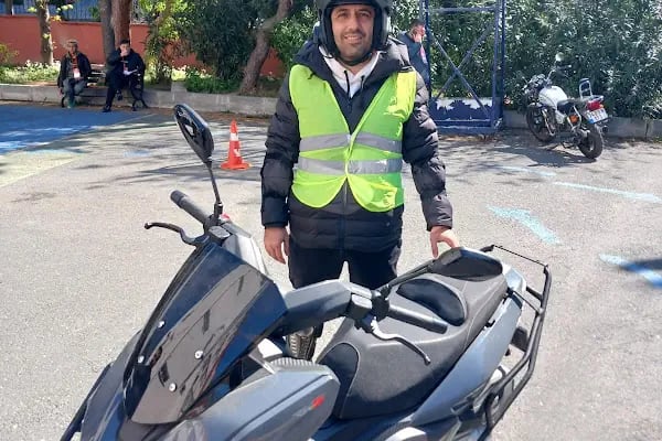 Florya Arya Sürücü Kursu - Resim 17