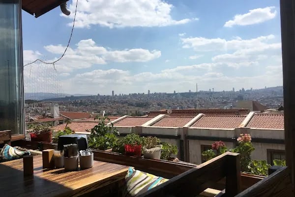 Quzine Cafe Bistro - Resim 8