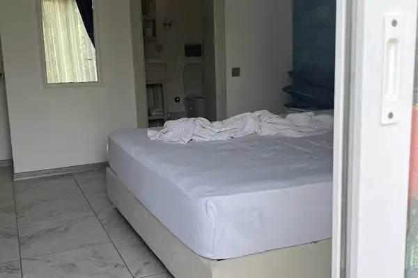DOUBLE INN MARINA - Resim 11