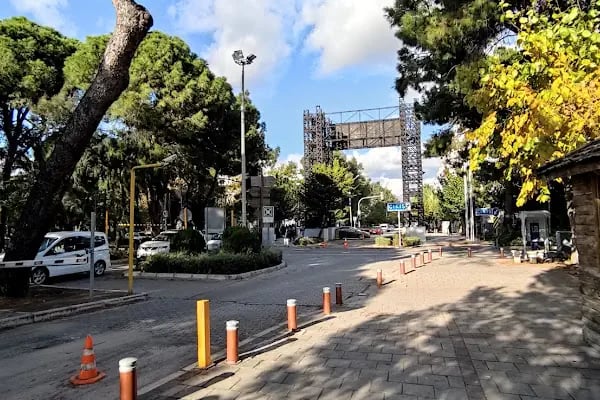 İZMİR BÜYÜKŞEHİR BELEDİYESİ İZELMAN A.Ş. Kültürpark Yeraltı Otoparkı - Resim 1
