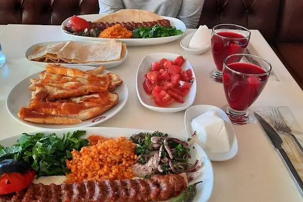 Köfteci Zeki Usta - Resim 3
