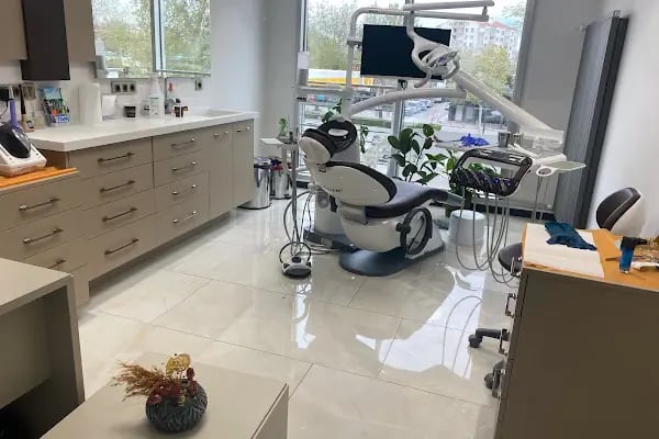 Asudent Kule Ağız ve Diş Sağlığı Polikliniği (Konya Estetik Diş, Konya İmplant, Konya Zirkonyum, Konya Diş Kliniği) - Resim 1